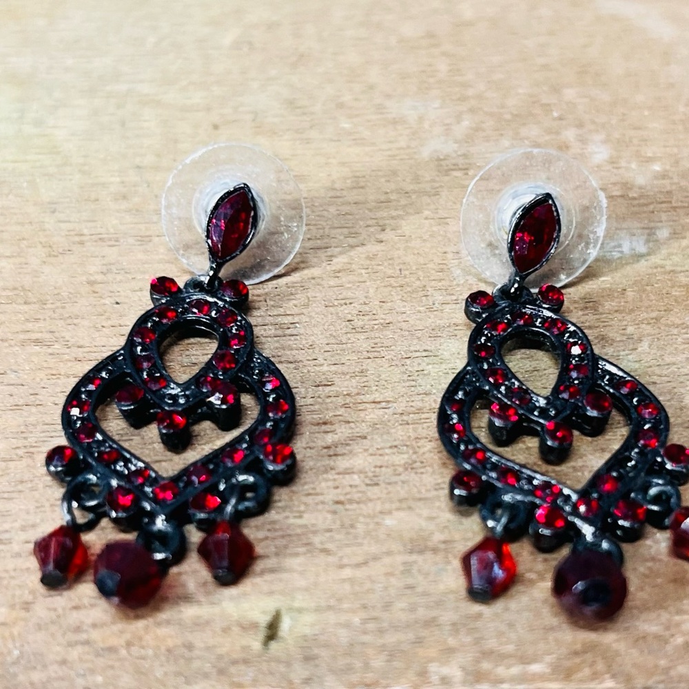 Red Rhinestone‎ Heart Drop Earrings